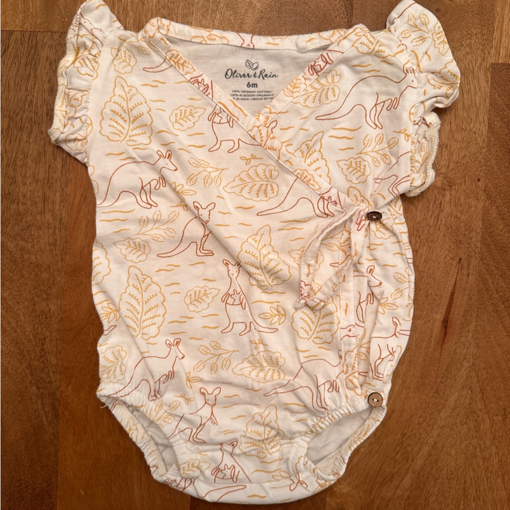 Oliver & Rain 6mo Kangaroo Wrap Onesie